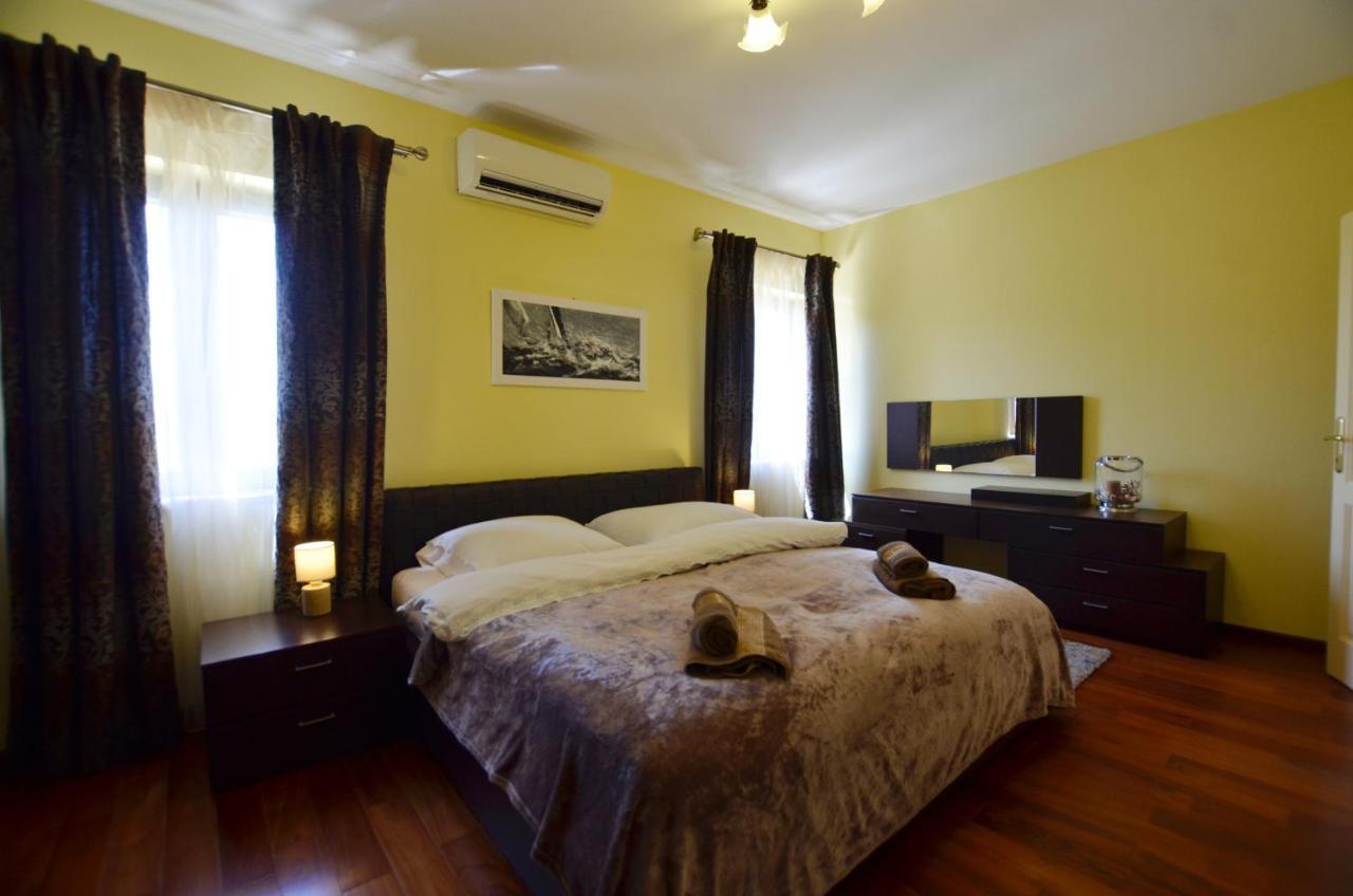 Delux Apartment
